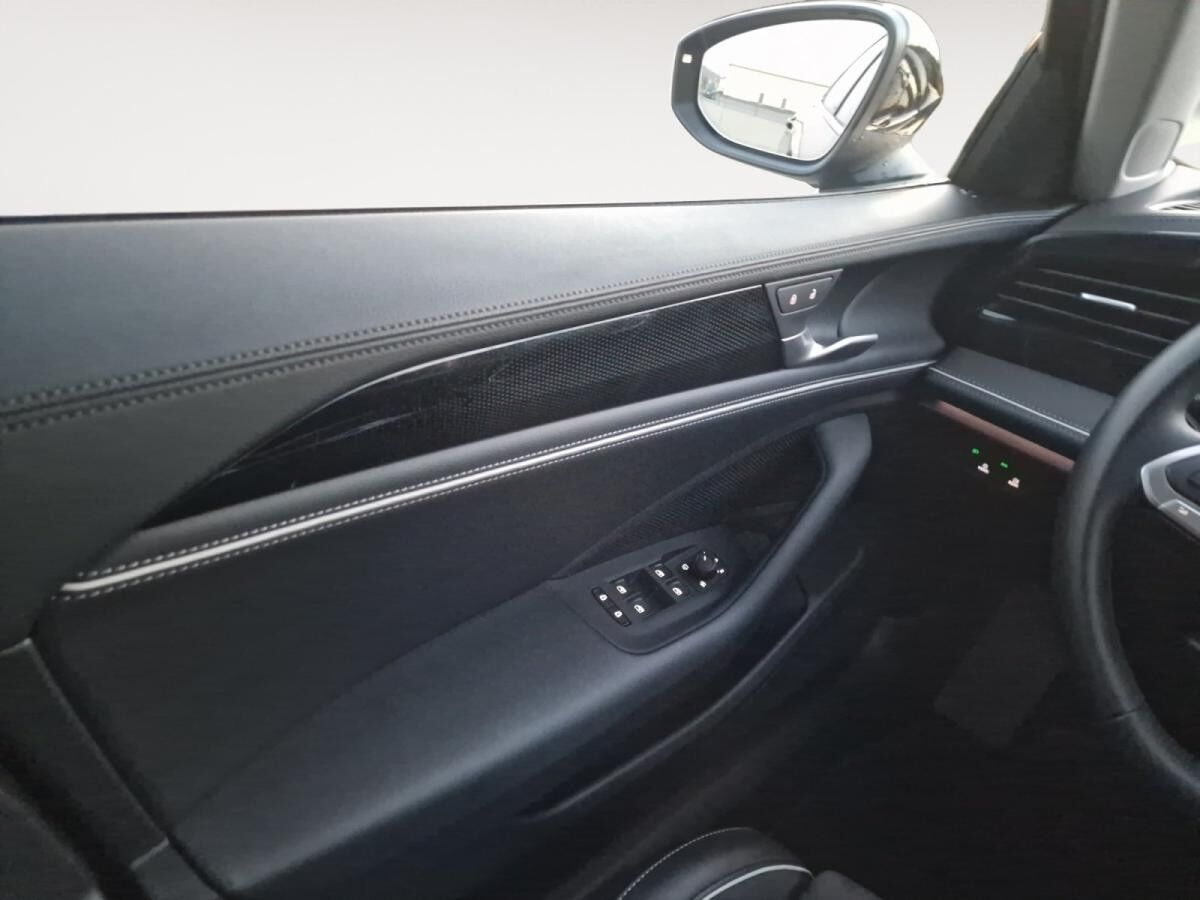 Volkswagen Passat Variant 1.5 eTSI W Business 360 ACC AHK