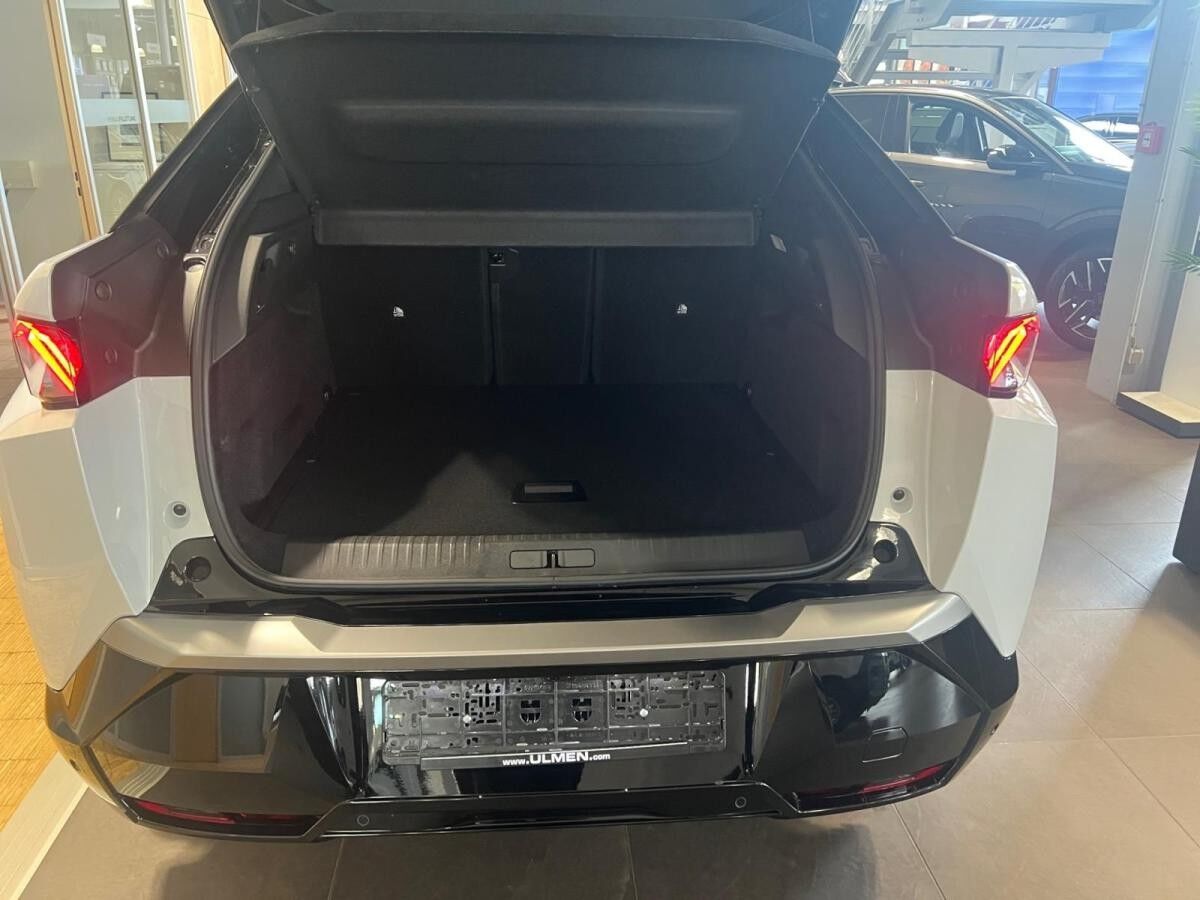 Peugeot 3008 GT Elektro Dualmotor 325 PS / Gewerbedeal / Sofort Verfügbar