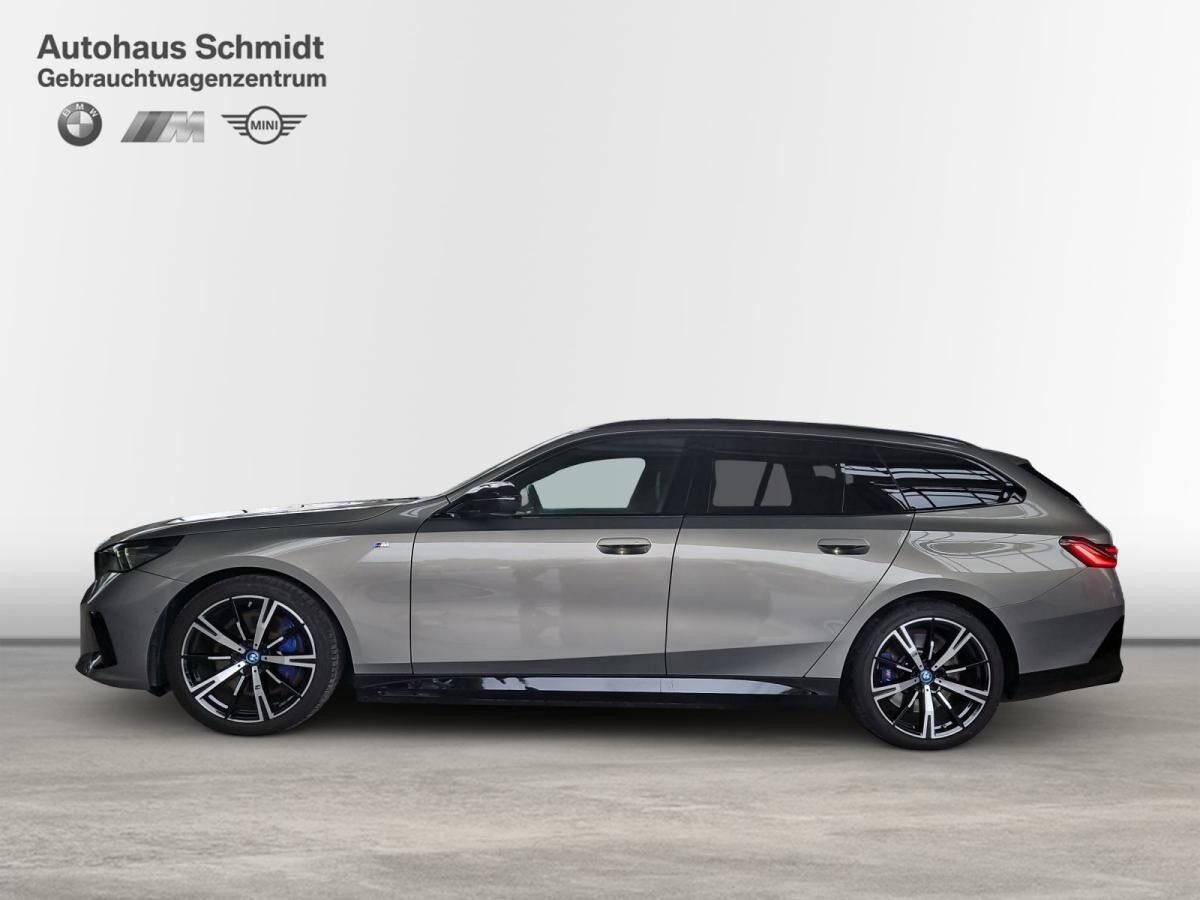 BMW i5 M60 xDrive Touring*638? Netto o. Anz*M Sport Pro*20 Zoll*B&W*AHK*Pano*