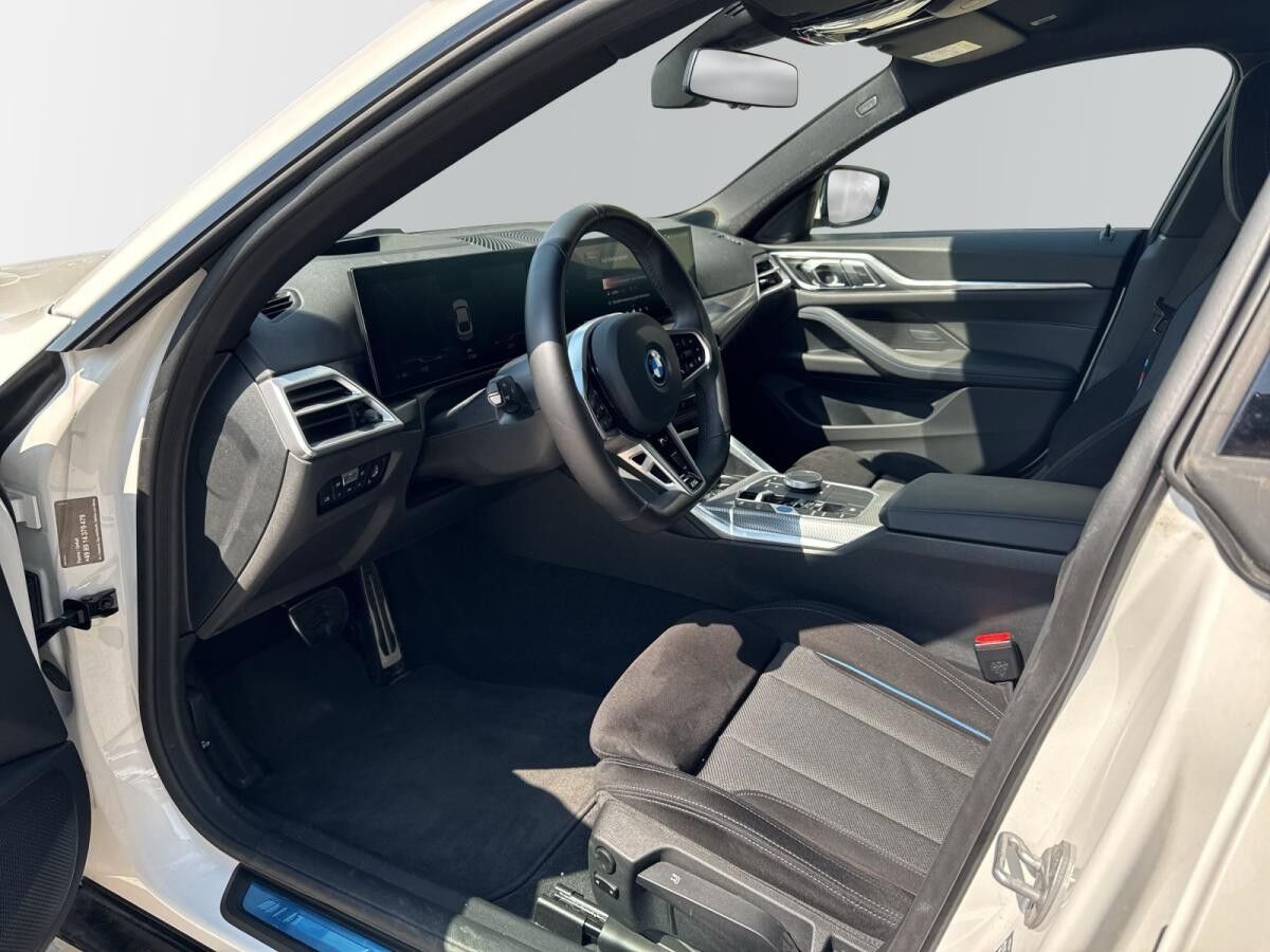 BMW i4 eDrive40 Gran Coupé*409? netto*M Sport*Facelift*HiFi*DAB*LC Prof*Adapt. LED*Parking Assist. +*