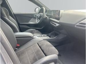 BMW 118 118d Hatch 396? netto/mtl*M Sportp.*Adapt. M Fahrw.*Adapt. LED*DAB*Kamera*Driving+Parking Assist.*