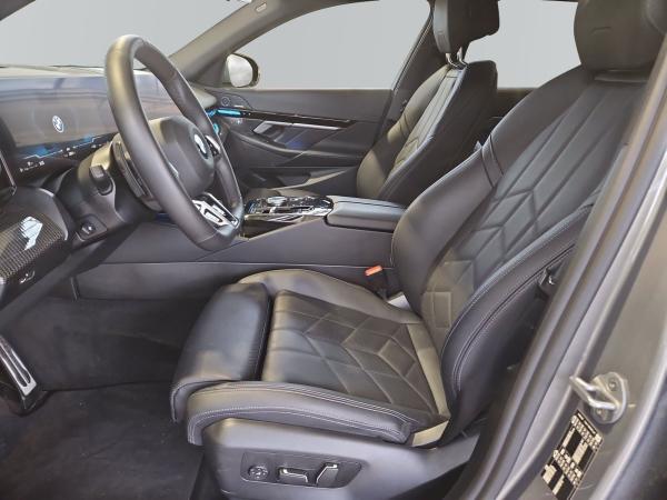 BMW 520 520i Touring 485? netto/mtl.*M Sportpaket*LC Prof.*HUD*H/K*DAB*AHK*Adapt.LED*Driving&Parking Assist.