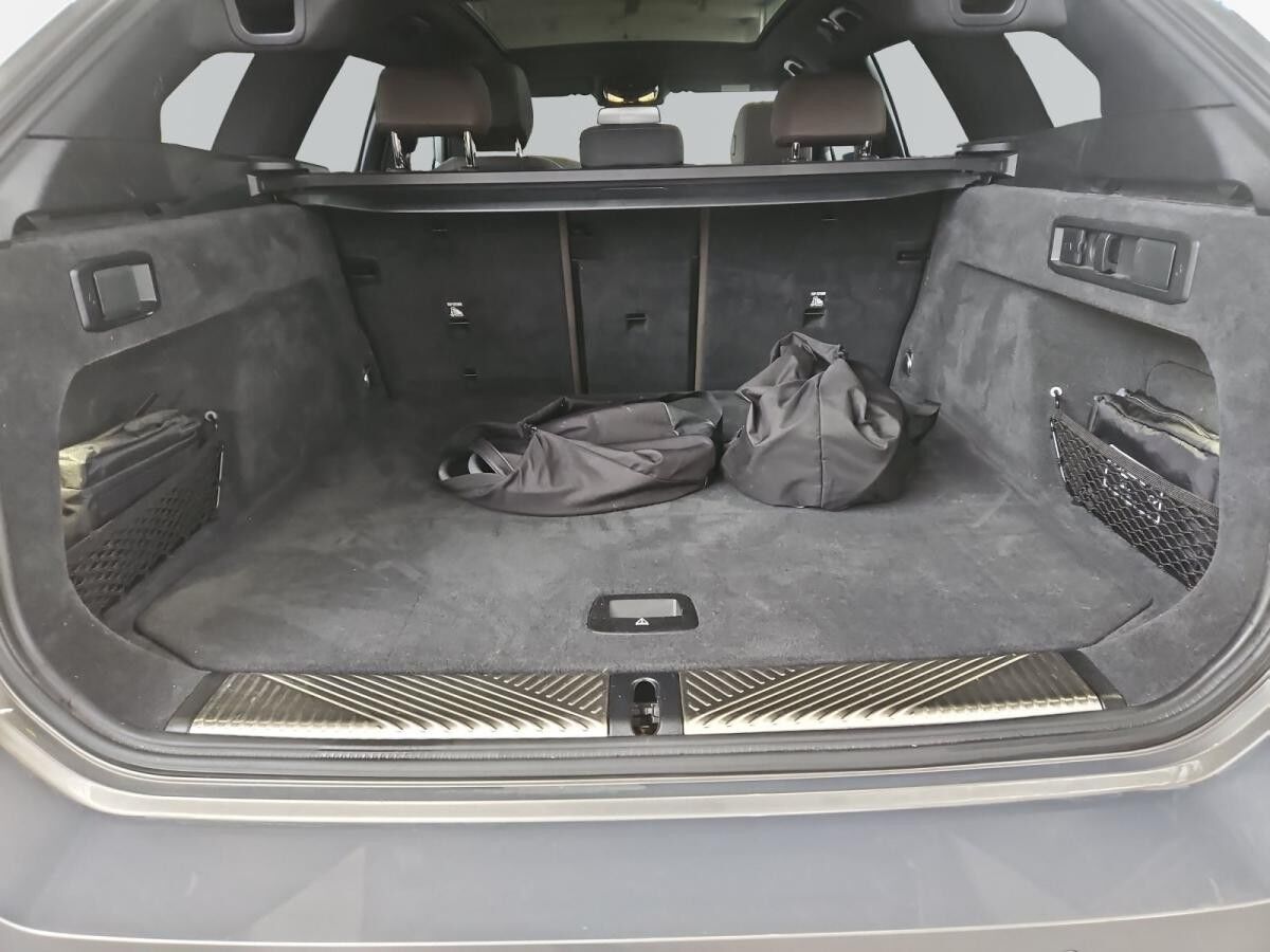 BMW i5 M60 xDrive Touring*638? Netto o. Anz*M Sport Pro*20 Zoll*B&W*AHK*Pano*