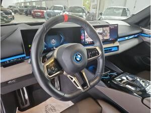 BMW i5 M60 xDrive Touring*641? Netto o. Anz*M Sport Pro*20 Zoll*B&W*AHK*Pano*