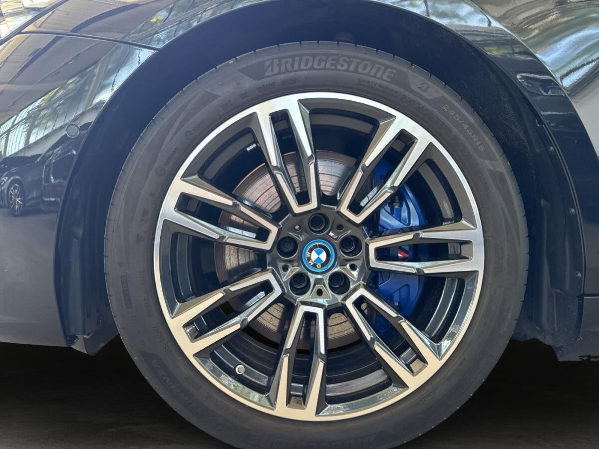 BMW i5 M60 xDrive Limousine 468? netto/mtl.*Pano*HiFi H&K*Head-Up*LED*DAB*Parkassist Prof*