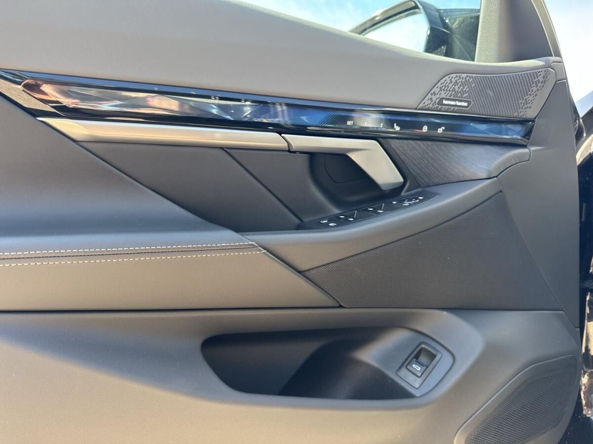 BMW i5 M60 xDrive Limousine 468? netto/mtl.*Pano*HiFi H&K*Head-Up*LED*DAB*Parkassist Prof*