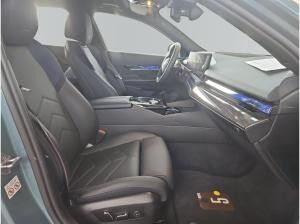 BMW i5 xDrive40 Limousine 515? netto/mtl.*M Sportpaket Pro*20 *LC Prof.*HUD*AHK*B&W*DAB*Adapt.LED*Adapt.Fah