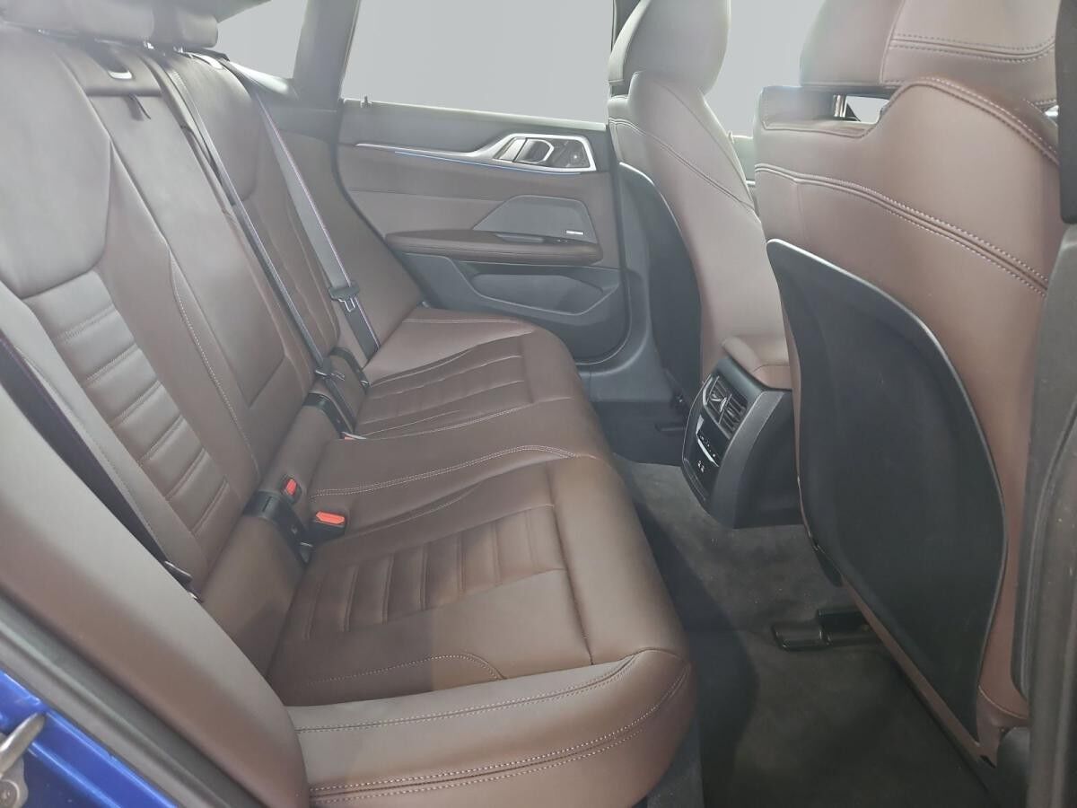 BMW i4 xDrive40 Gran Coupé 443? netto/mtl.*M Sportpaket Pro*19 *LC Prof.*HUD*AHK*H/K*DAB*Adapt.LED*Adapt. M