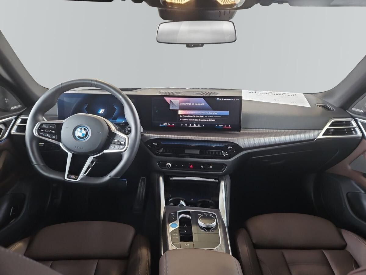BMW i4 xDrive40 Gran Coupé 443? netto/mtl.*M Sportpaket Pro*19 *LC Prof.*HUD*AHK*H/K*DAB*Adapt.LED*Adapt. M