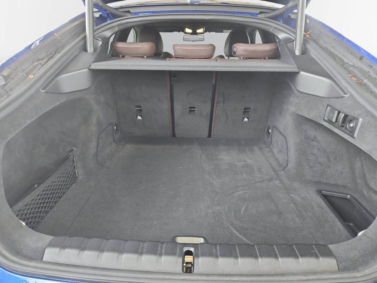 BMW i4 xDrive40 Gran Coupé 443? netto/mtl.*M Sportpaket Pro*19 *LC Prof.*HUD*AHK*H/K*DAB*Adapt.LED*Adapt. M