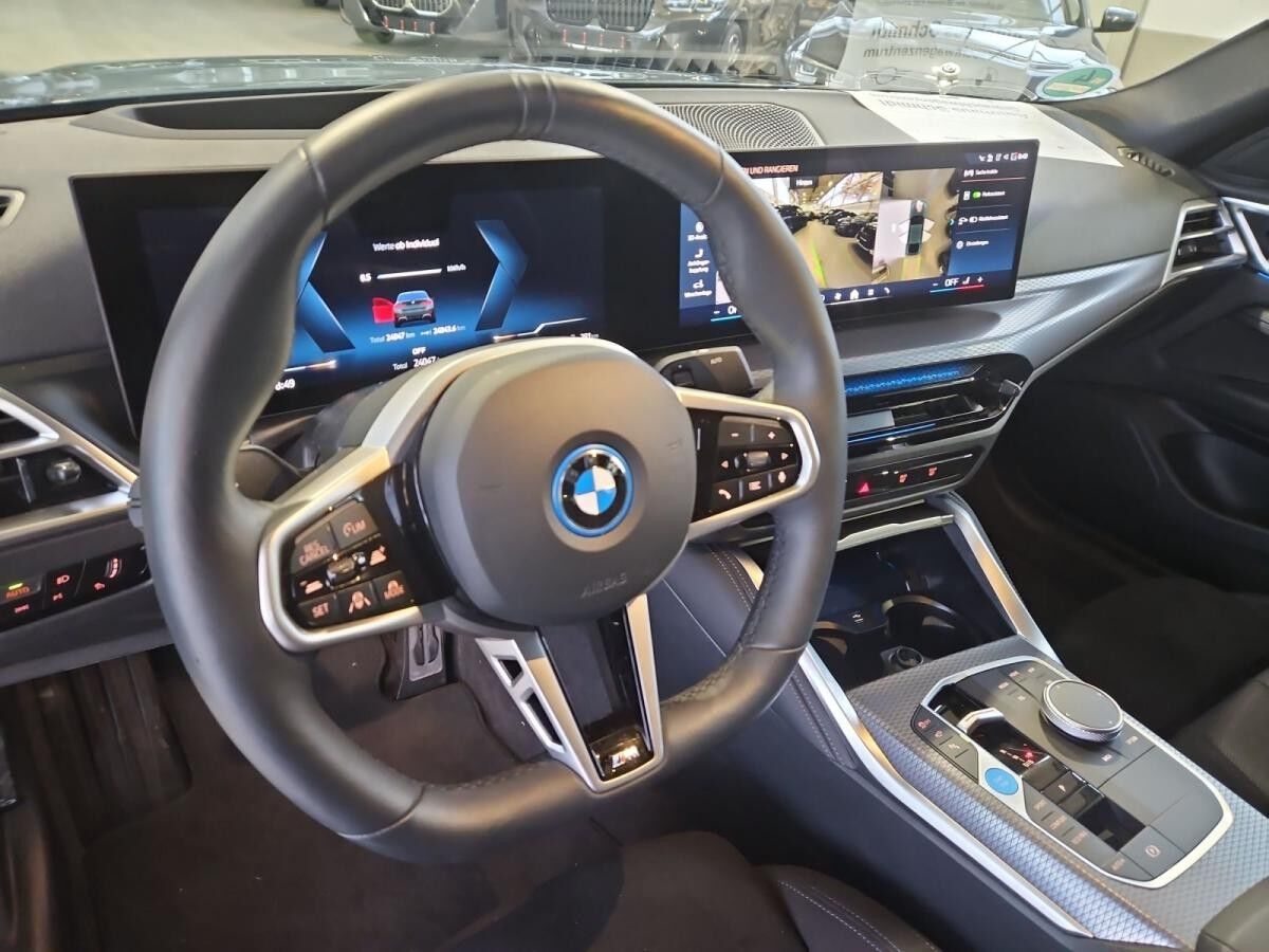BMW i4 xDrive40 Gran Coupé 466? netto/mtl.*M Sportpaket*LC Prof.*HUD*HiFi*AHK*Adapt.LED*Driving Assist. Pro