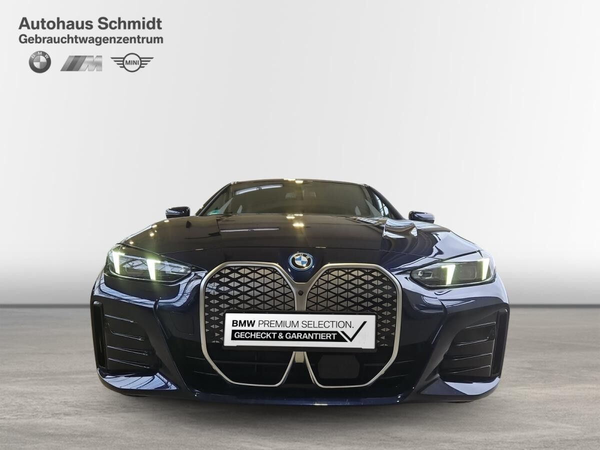BMW i4 xDrive40 Gran Coupé 494? netto/mtl.*M Sportpaket*19 *LC Prof.*HUD*HiFi*AHK*Driving Assist.Prof.*Park