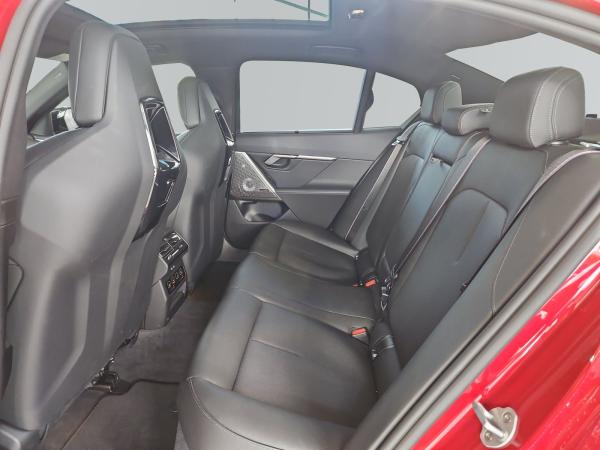 BMW M5 Limousine 1358? netto/mtl.*M Drive Prof.*LC Prof.*HUD*B&W*Pano*Driving Assist. Prof.*Parking Assist.