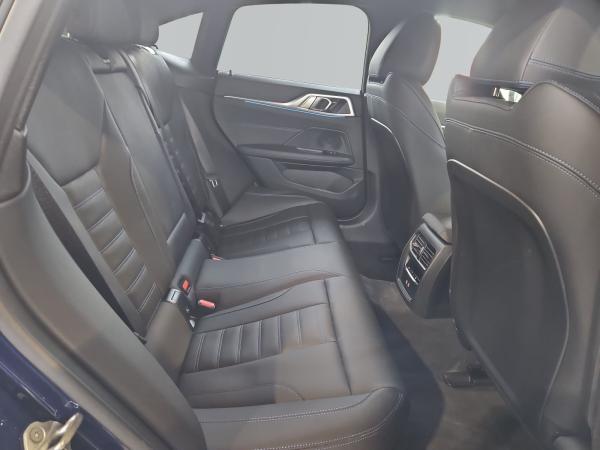 BMW i4 xDrive40 Gran Coupé 552? netto/mtl.*M Sportpaket*19 *LC Prof.*HUD*HiFi*AHK*Driving Assist.Prof.*Park