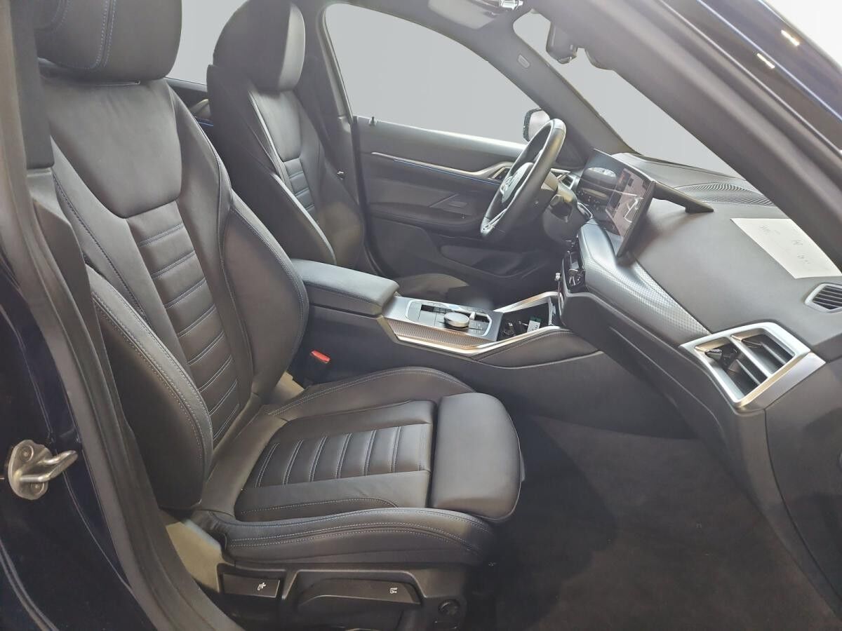 BMW i4 xDrive40 Gran Coupé 494? netto/mtl.*M Sportpaket*19 *LC Prof.*HUD*HiFi*AHK*Driving Assist.Prof.*Park