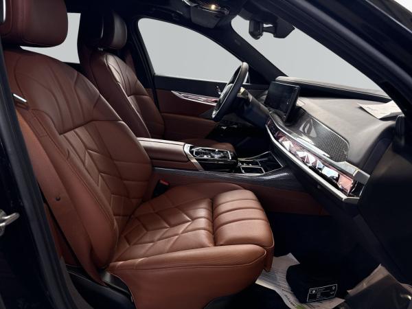 BMW i7 xDrive60 Limousine 804? netto/mtl.*M Sportpaket*Sky-Lounge*IconicGlow*DrivAProf*ParkAProf*Head-Up*Ma