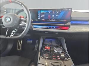 BMW M5 Limousine 1522? netto/mtl.*M Drive Prof.*LC Prof.*HUD*B&W*Pano*Driving Assist. Prof.*Parking Assist.