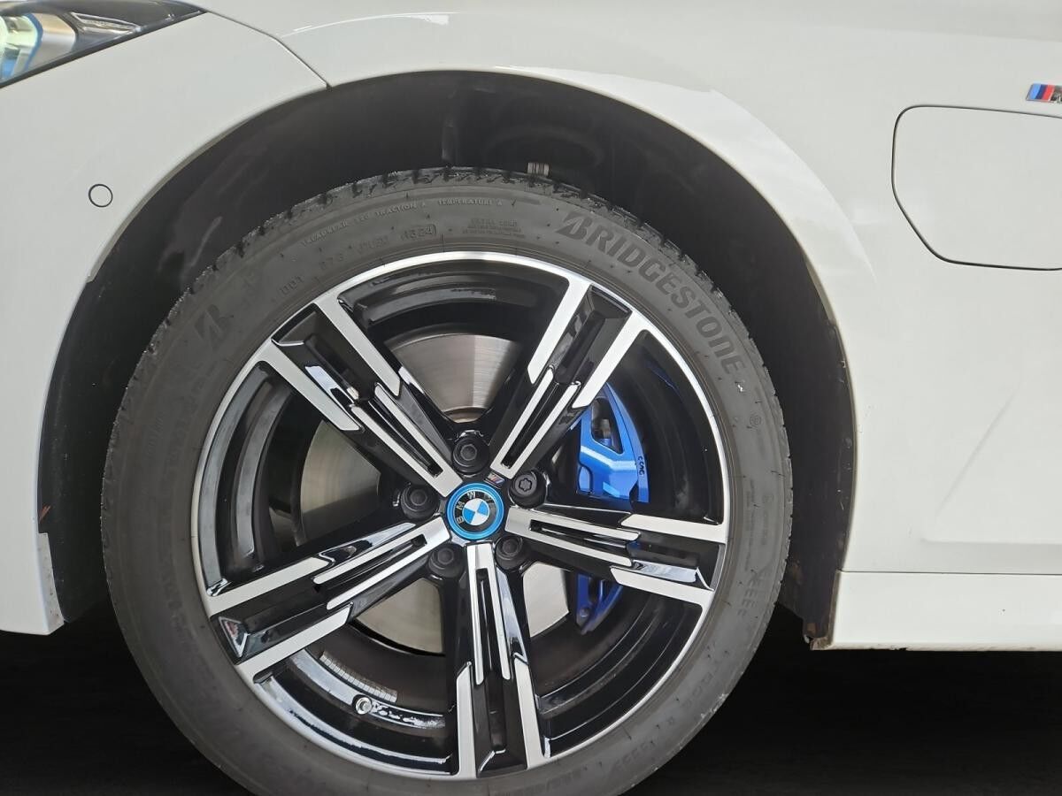 BMW 330 330e xDrive Touring*319? netto*M Sportpaket*HiFi*Memory*Head-Up*DrivAProf*Komfortzg*LED*DAB*