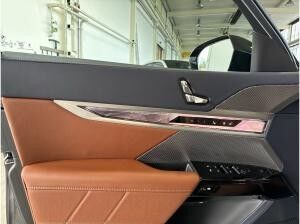 BMW i7 xDrive60 Limousine 655? netto/mtl.*M Sportpaket*Sky-Lounge*IconicGlow*DrivAProf*ParkAProf*Head-Up*Ma
