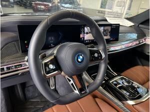 BMW i7 xDrive60 Limousine 655? netto/mtl.*M Sportpaket*Sky-Lounge*IconicGlow*DrivAProf*ParkAProf*Head-Up*Ma