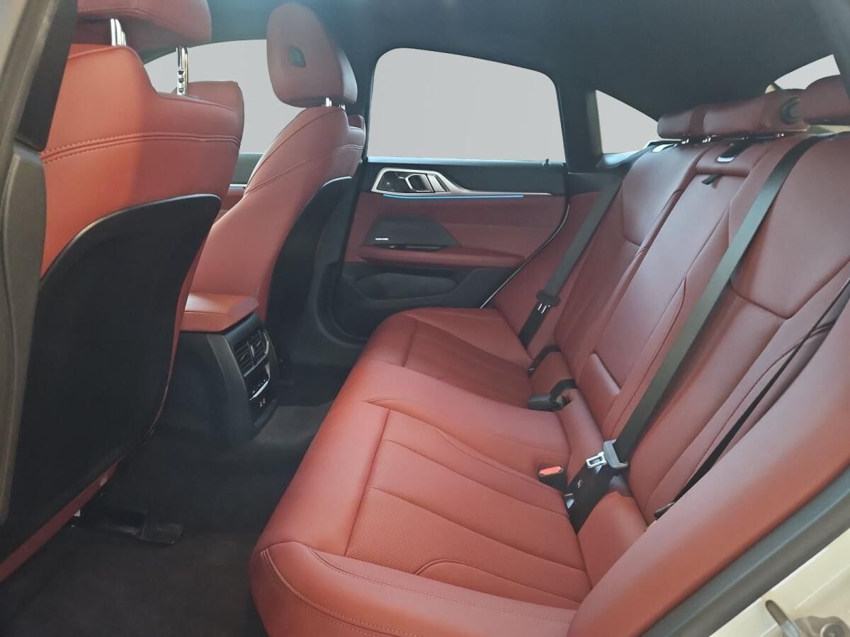 BMW i4 eDrive40 Gran Coupé 410? netto/mtl.*M Sportpaket*19 *LC Prof.*HUD*H/K*Driving Assist. Prof.*Parking