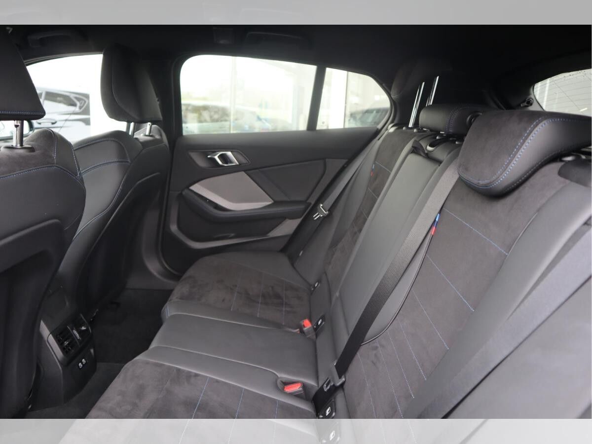 BMW 135 M xDrive/AHK/360°/Head-Up/DrivingAss.Plus/Lenkradhzg.