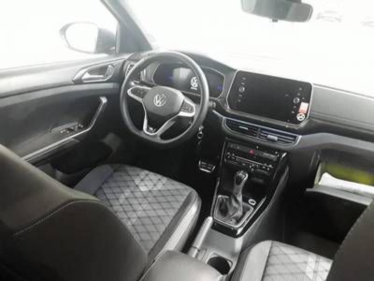 Volkswagen T-Cross R-Line 1.5 TSI 110kW DSG - Rear View Matrix-LED IQ.Drive AHK Navi LM SHZ Digital Cockpit DAB CarPlay