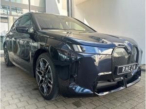 BMW ix xDrive45 M Sport 🔥LAGER AKTION⚡️SOFORT VERFÜGBAR