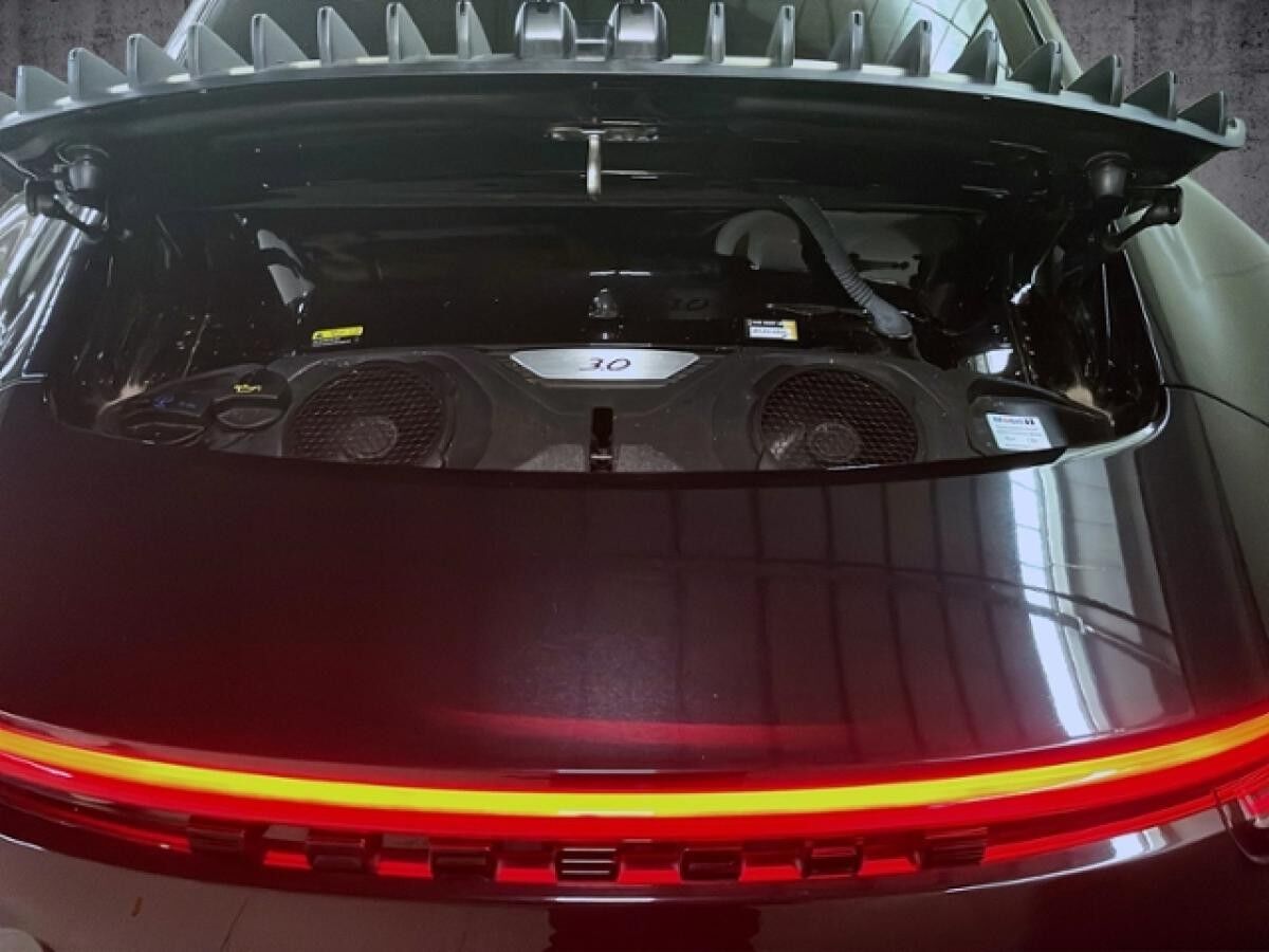 Porsche 992 911 Carrera *BOSE Sound* *Sonderleasing*