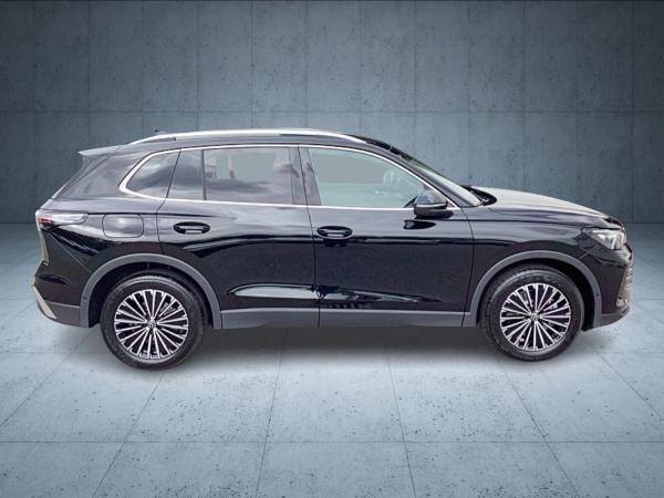 Volkswagen Tiguan Elegance 2.0 TDI **AHK**IQ.LIGHT**NAVI**
