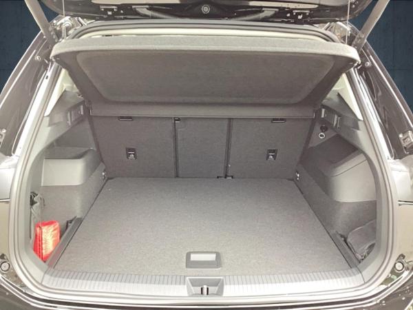 Volkswagen Tiguan Elegance 2.0 TDI **AHK**IQ.LIGHT**NAVI**