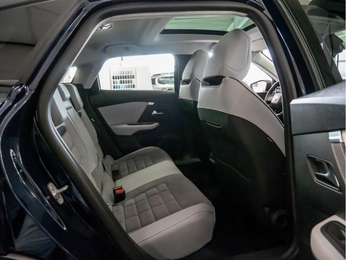 Citroën C4 Lim. 1.2 Max 130 SHZ SSD NAVI ACC FACEL. LED