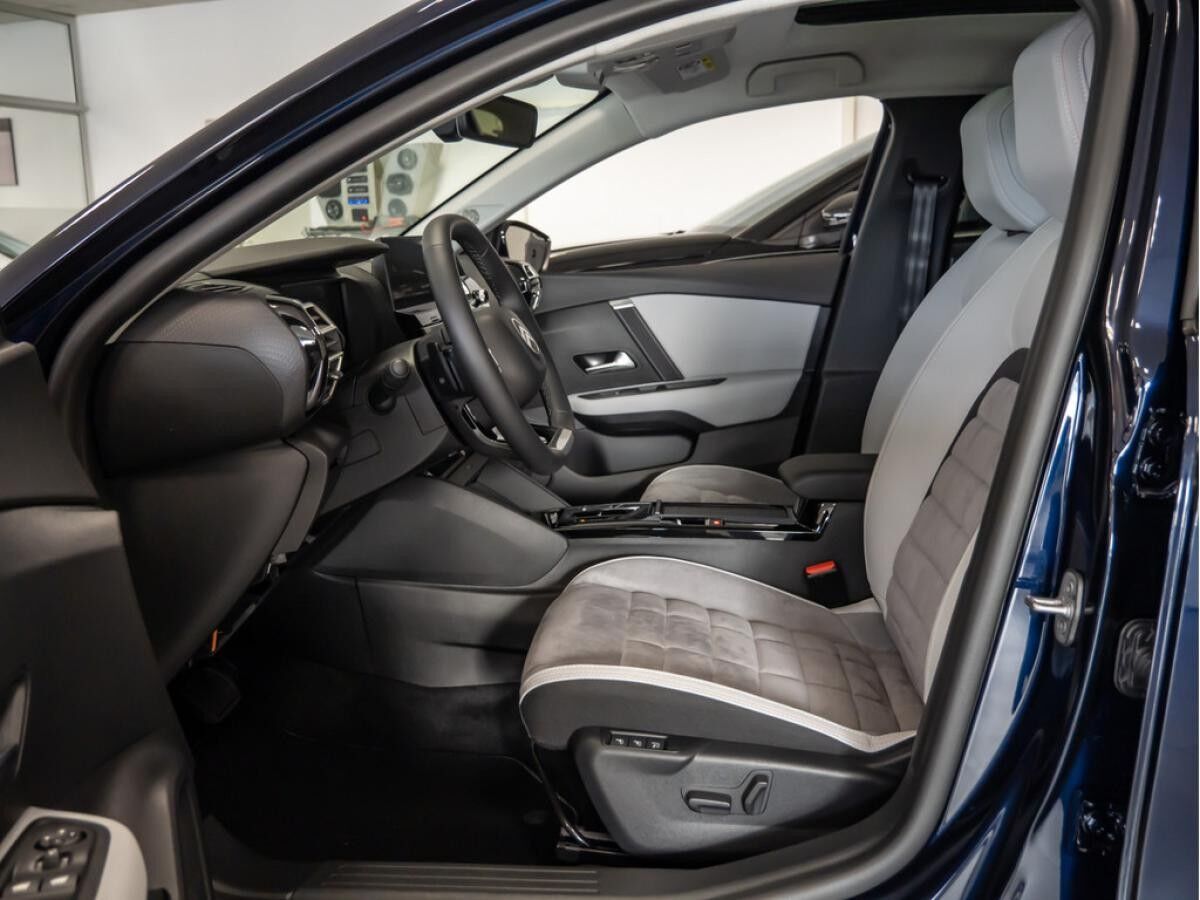 Citroën C4 Lim. 1.2 Max 130 SHZ SSD NAVI ACC FACEL. LED