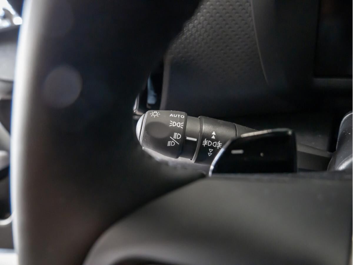 Citroën C4 Lim. 1.2 Max 130 SHZ SSD NAVI ACC FACEL. LED