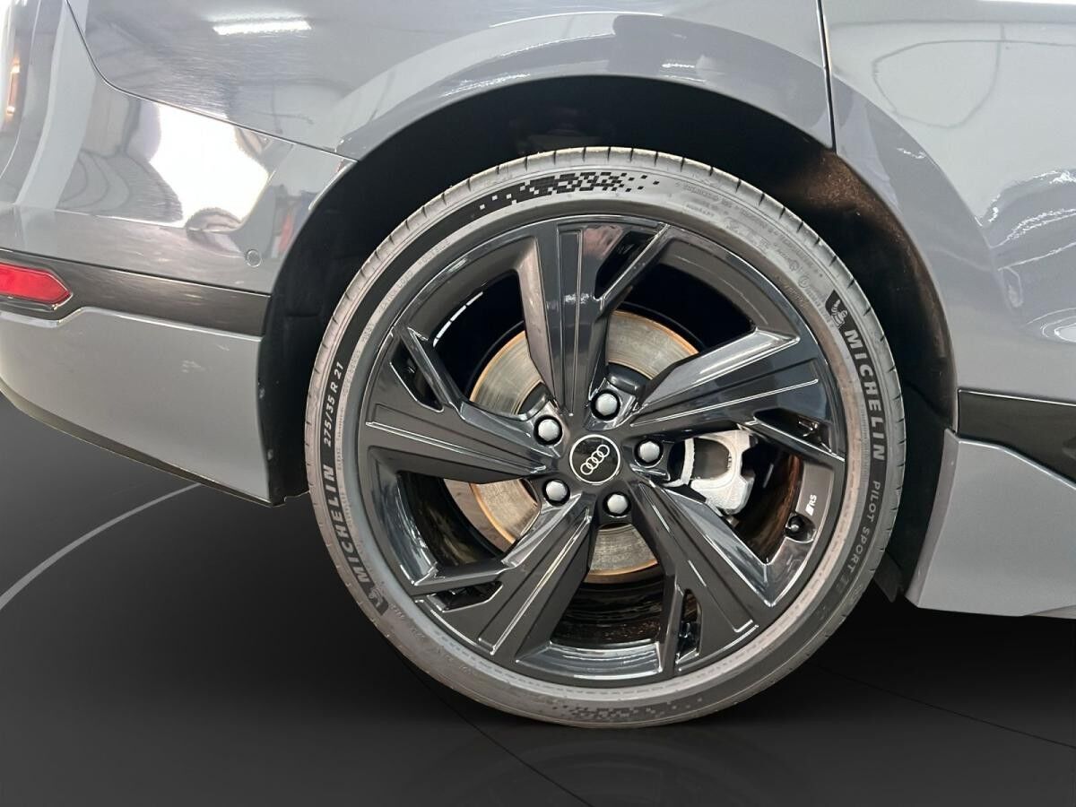 Audi A6 e-tron A6 Avant e-tron performance Pano LED LM 21" B&O Wärmepumpe