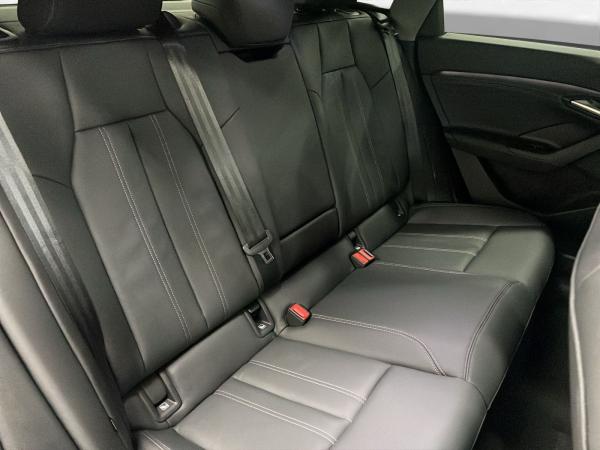 Audi e-tron Sportback performance AHK Pano LED LM 20" Navi ACC 360°