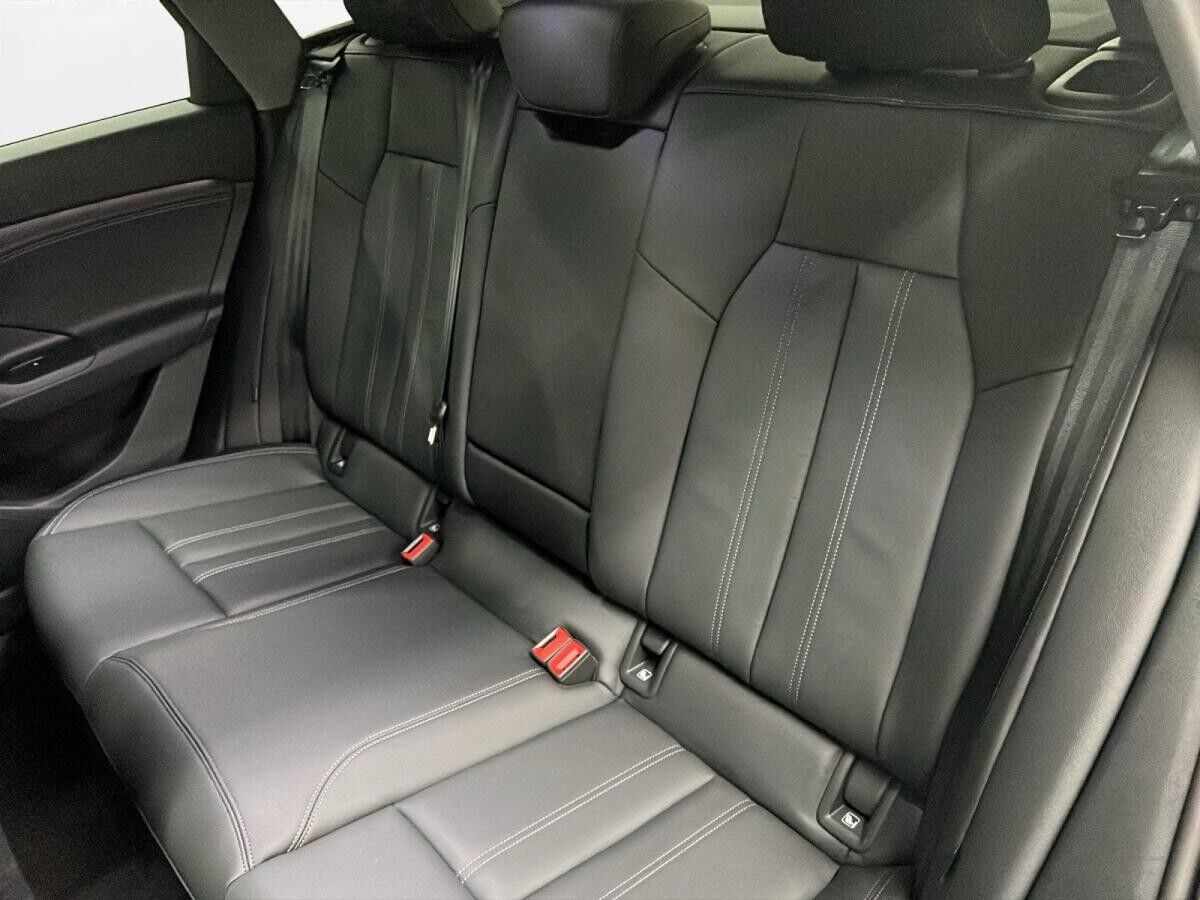 Audi e-tron Sportback performance AHK Pano LED LM 20" Navi ACC 360°