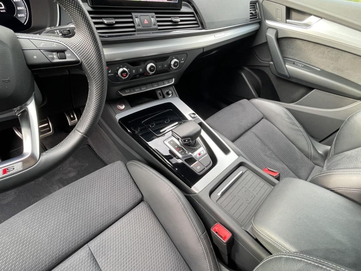 Audi SQ5 3.0 TDI quattro LED Navi PDC+ AHK Alcantara