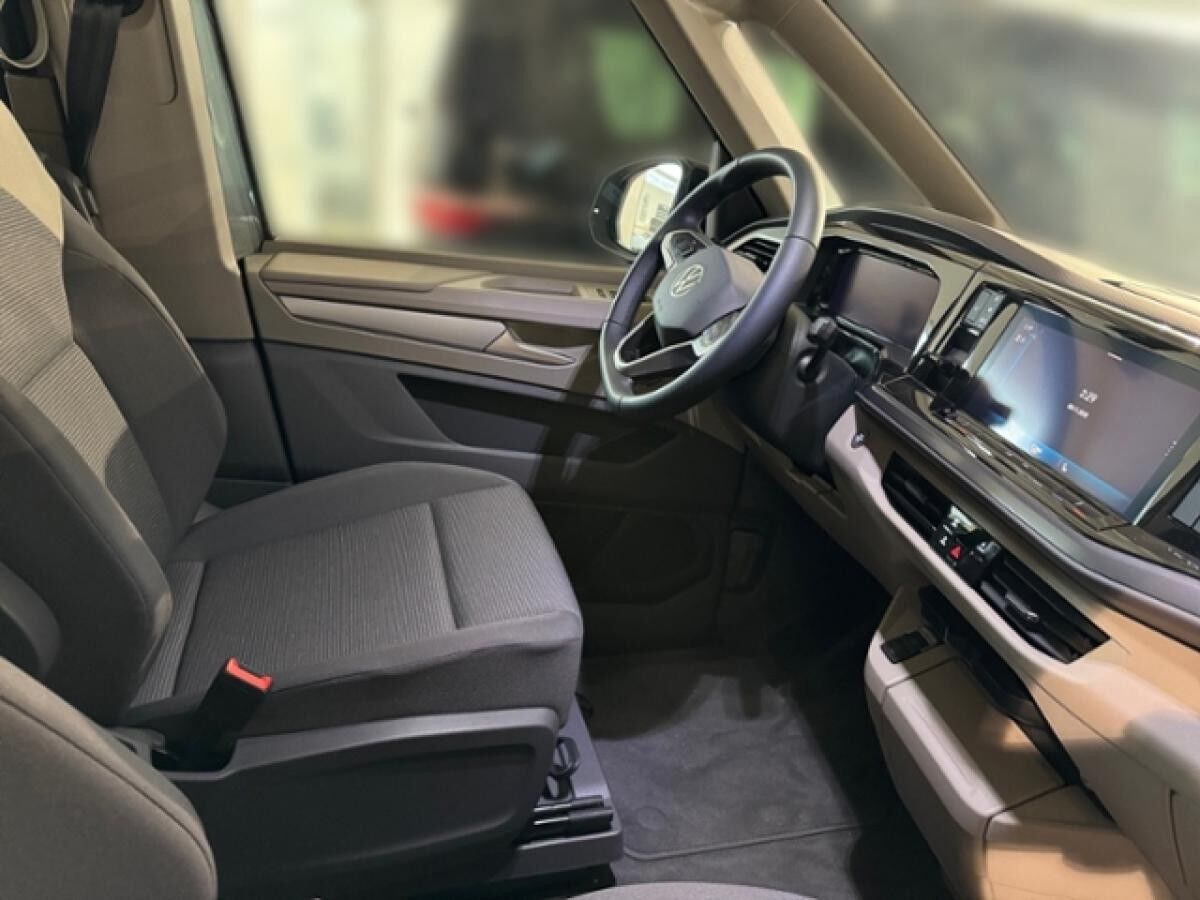 Volkswagen California NFZBeach Tour Motor: 2,0 l TDI SCR 1 Volkswagen California NFZBeach Tour Motor: 2,0 l TDI SCR 1