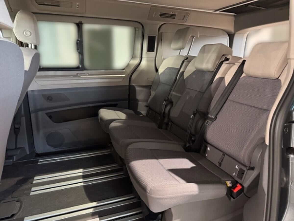 Volkswagen California NFZBeach Tour Motor: 2,0 l TDI SCR 1 Volkswagen California NFZBeach Tour Motor: 2,0 l TDI SCR 1