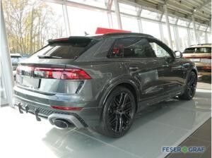 Audi RS Q8 SUV performance tiptronic