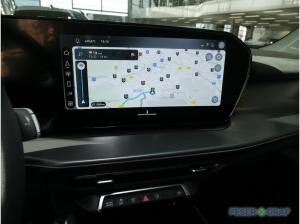 Audi Q3 SUV e-hybrid S tronic Audi Q3 SUV e-hybrid S tronic