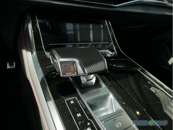 Audi RS Q8 SUV performance tiptronic