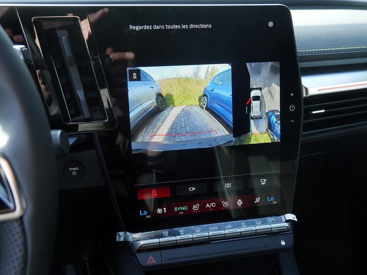 Renault Scenic E-Tech Iconic 220 Long Range