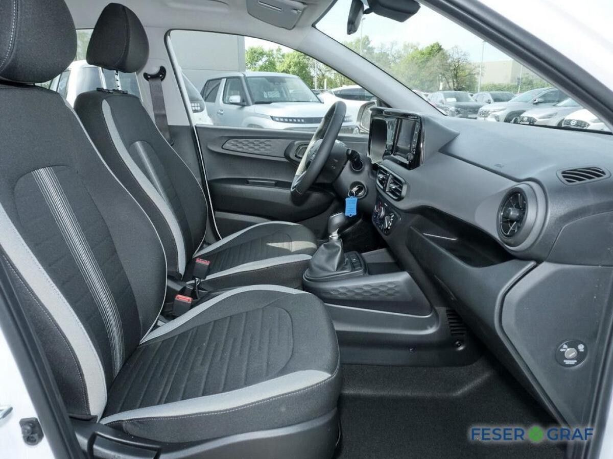 Hyundai i10 SELECT NAVI CARPLAY PDC KLIMA KAMERA