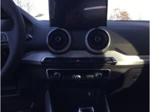 Audi Q2 S line 40 TFSI qu (190 PS) tronic MMI AHK 19'' APS Plus