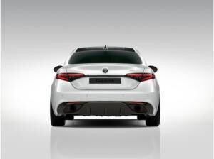 Alfa Romeo Giulia Veloce 2.0 Turbo 280PS AT8 Q4 Panorama Navi Alfa Romeo Giulia Veloce 2.0 Turbo 280PS AT8 Q4 Panorama Navi