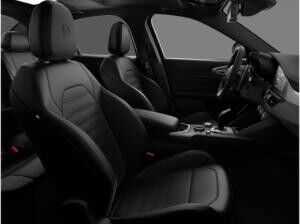 Alfa Romeo Giulia Veloce 2.0 Turbo 280PS AT8 Q4 Panorama Navi Alfa Romeo Giulia Veloce 2.0 Turbo 280PS AT8 Q4 Panorama Navi