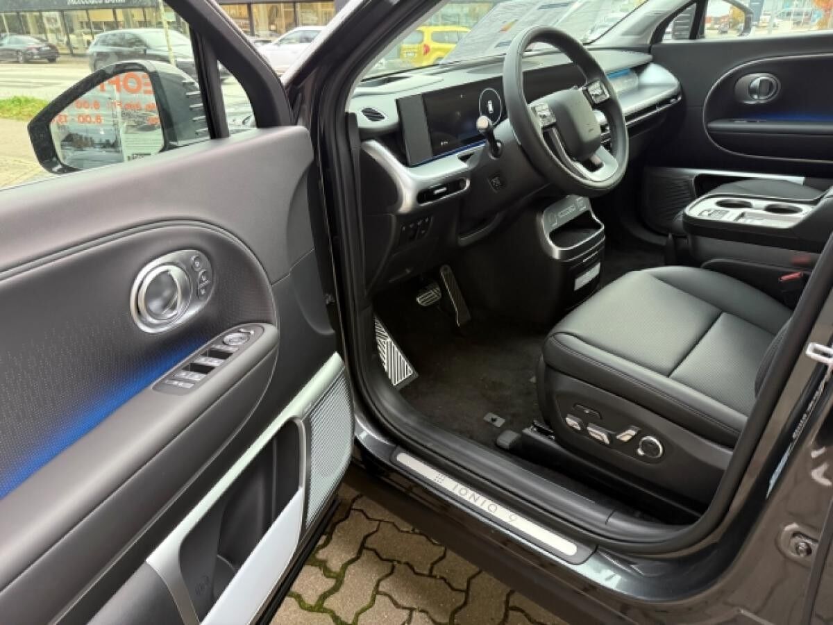 Hyundai IONIQ 9 6-Sitzer 4WD UNIQ Panoramaschiebedach, Swivel-Paket