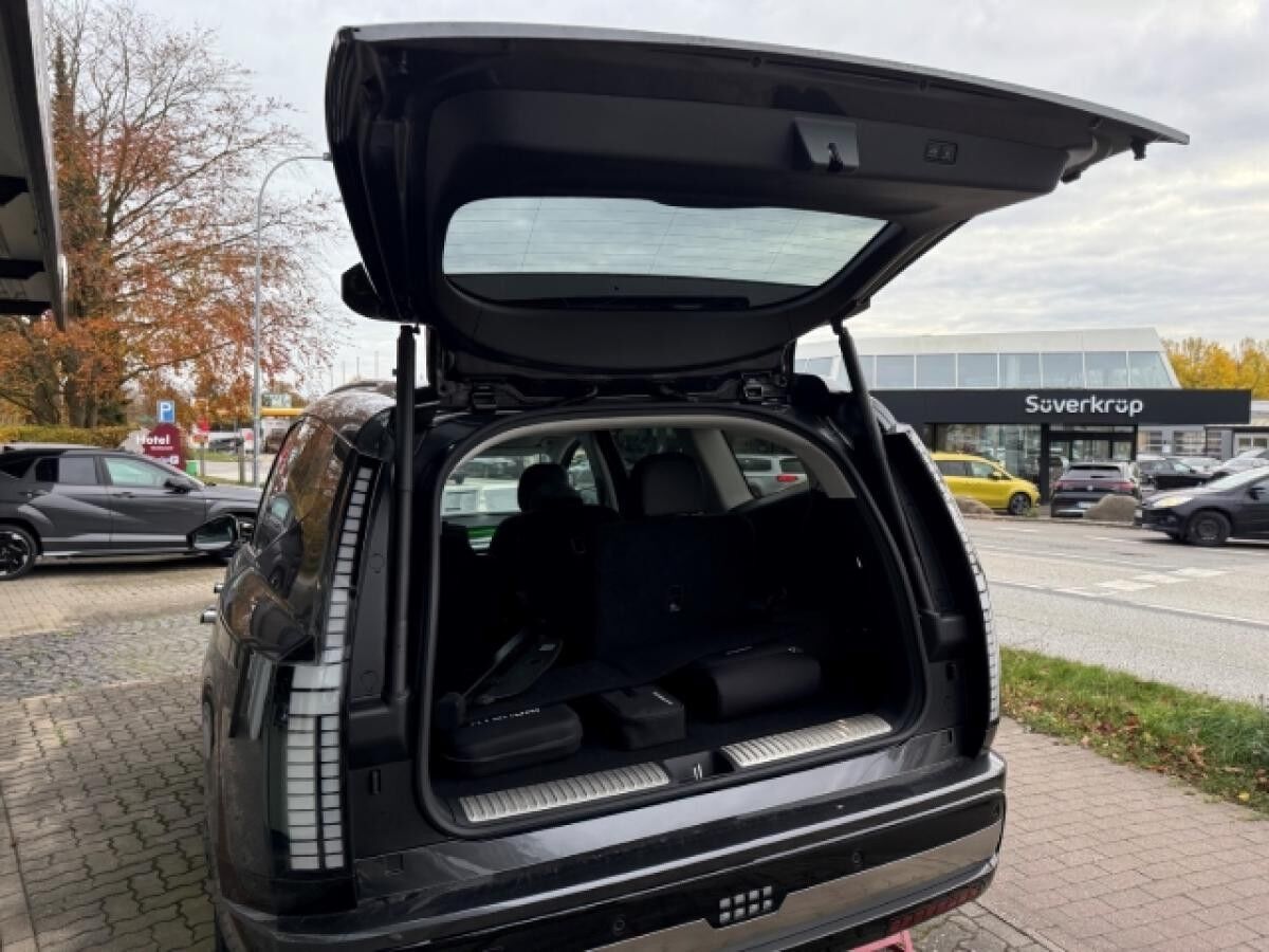 Hyundai IONIQ 9 6-Sitzer 4WD UNIQ Panoramaschiebedach, Swivel-Paket